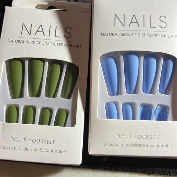 5 colour press on nail with 2 box gold &siver charms - Picture 5 of 7